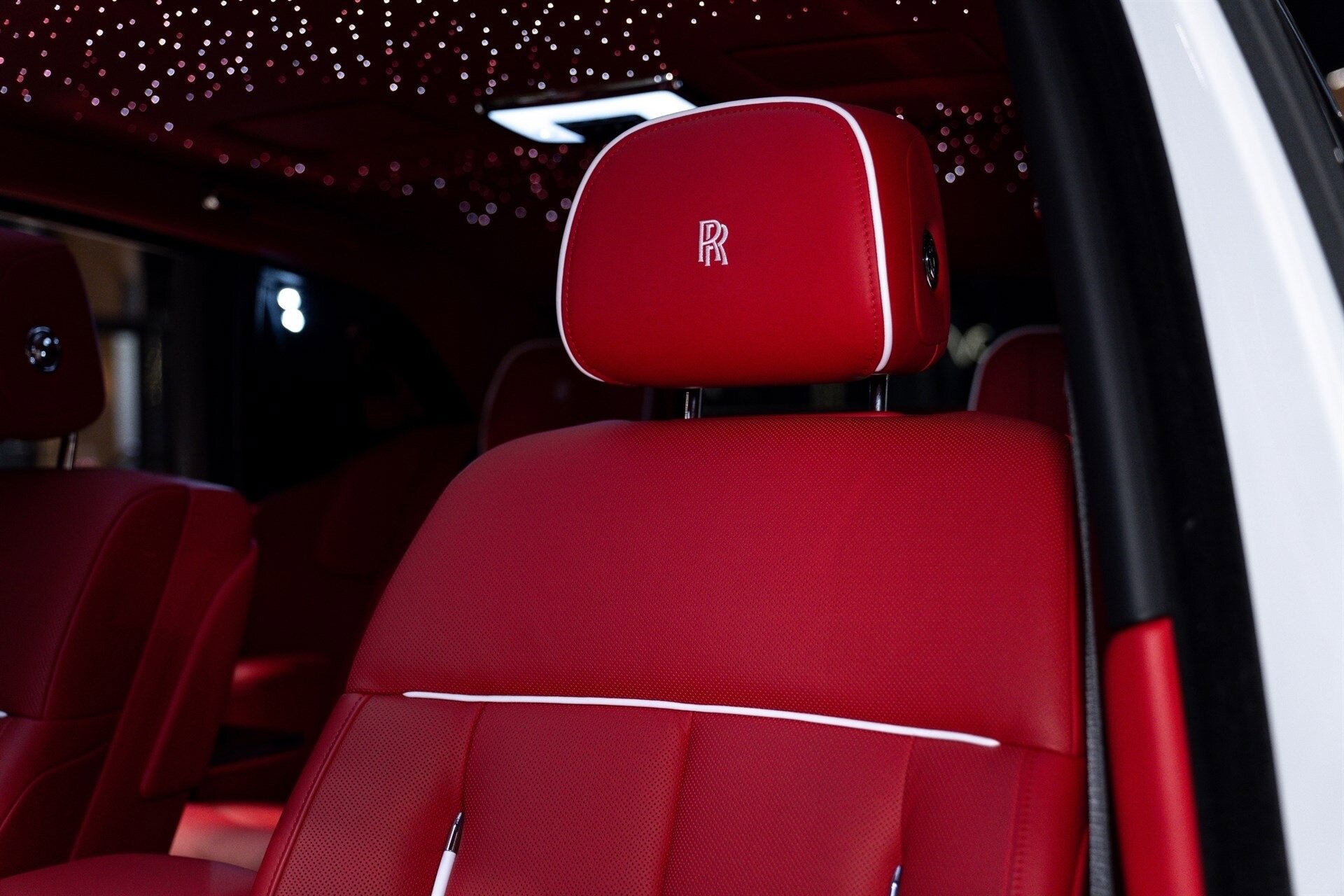 Used 2024 Rolls-Royce Phantom Sedan RWD image 6