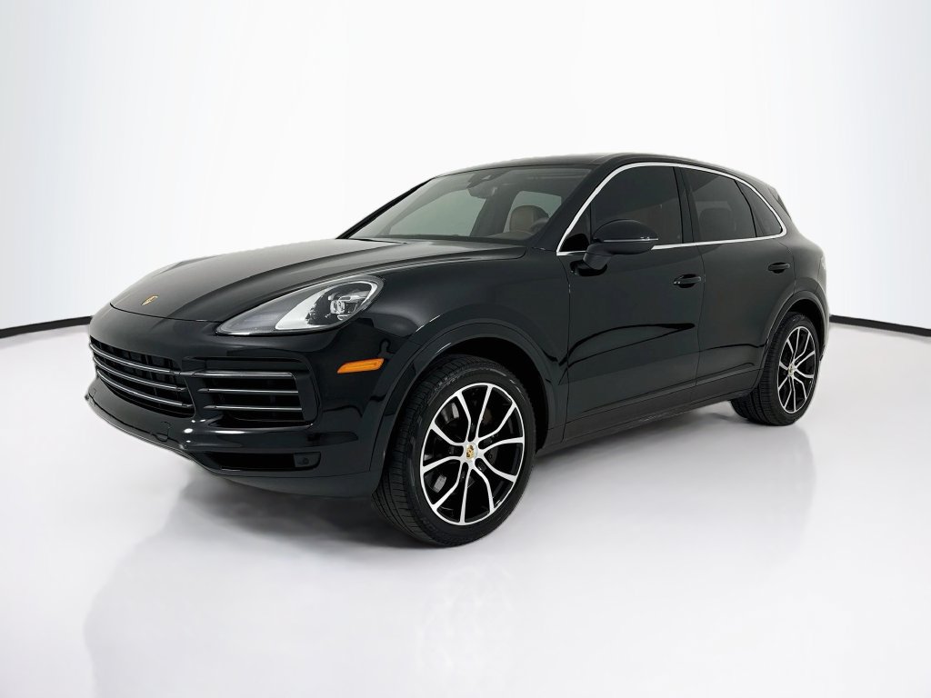 Certified 2023 Porsche Cayenne AWD/4WD image 1