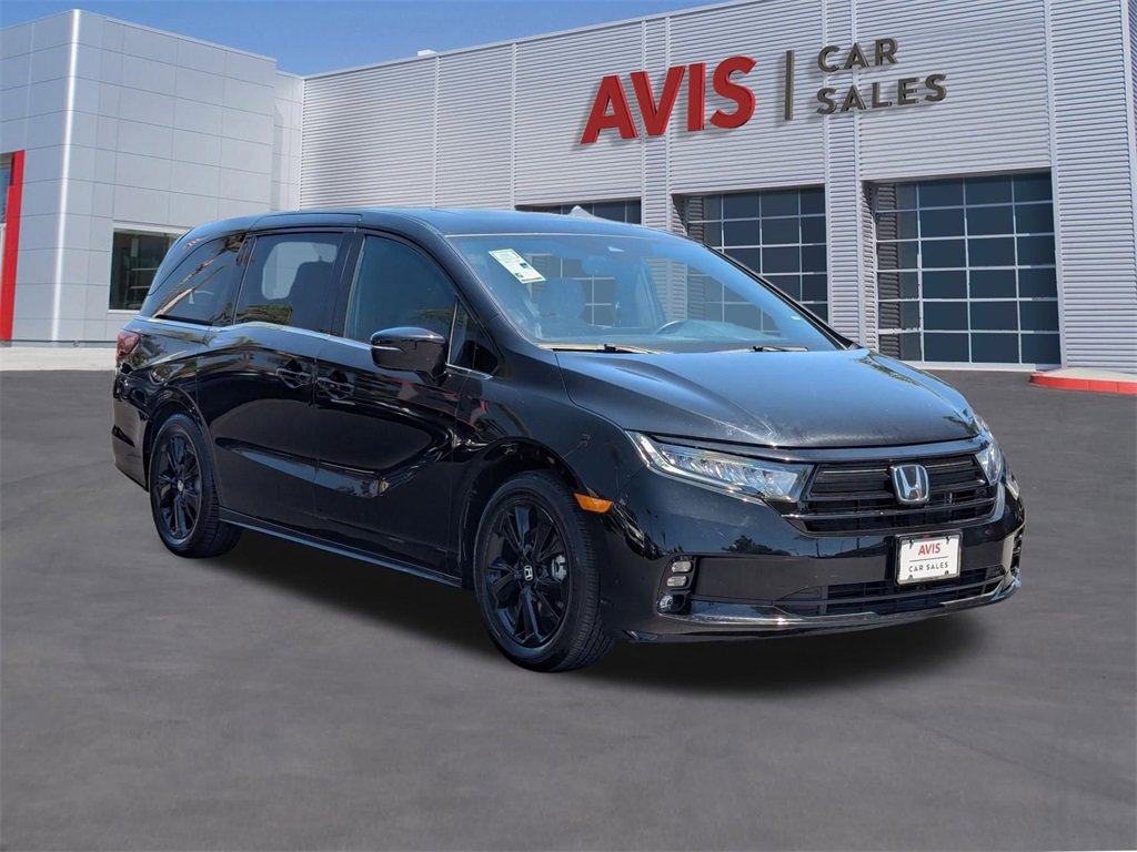 Used 2023 Honda Odyssey Sport image 3
