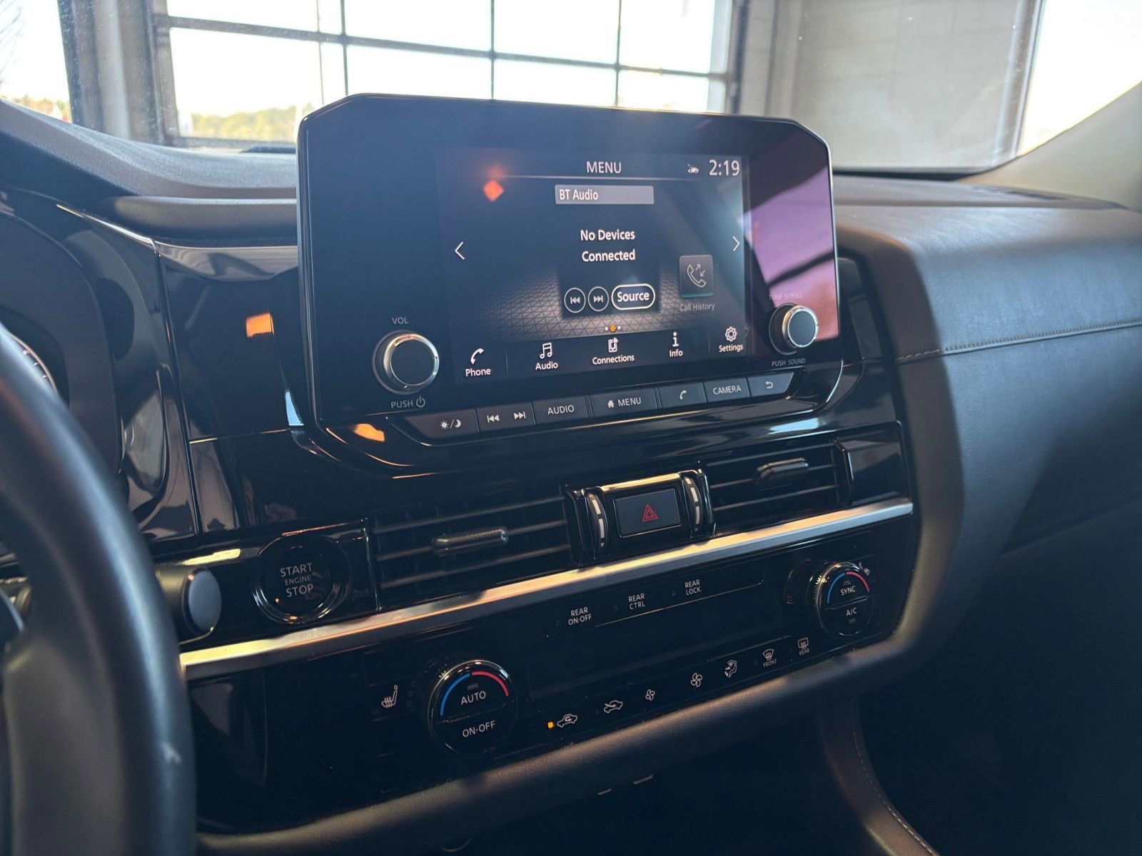 Used 2025 Nissan Pathfinder SV image 26