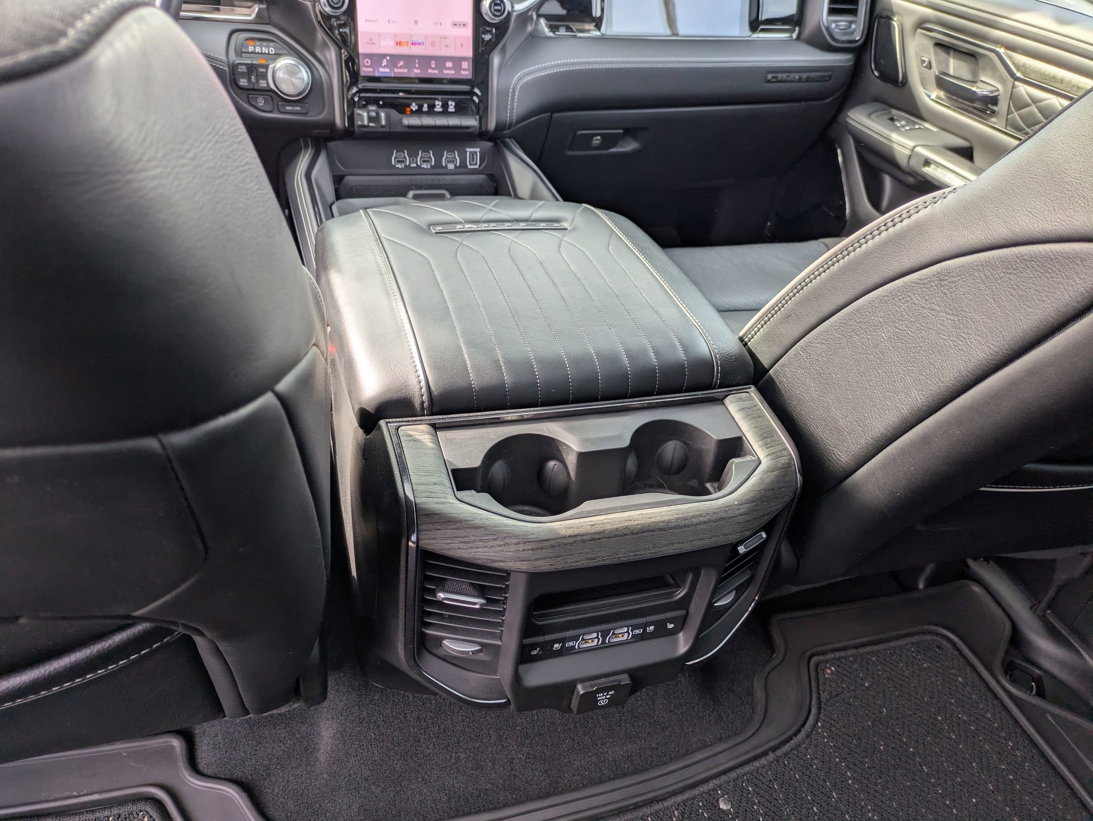 Used 2025 RAM 1500 Limited image 32