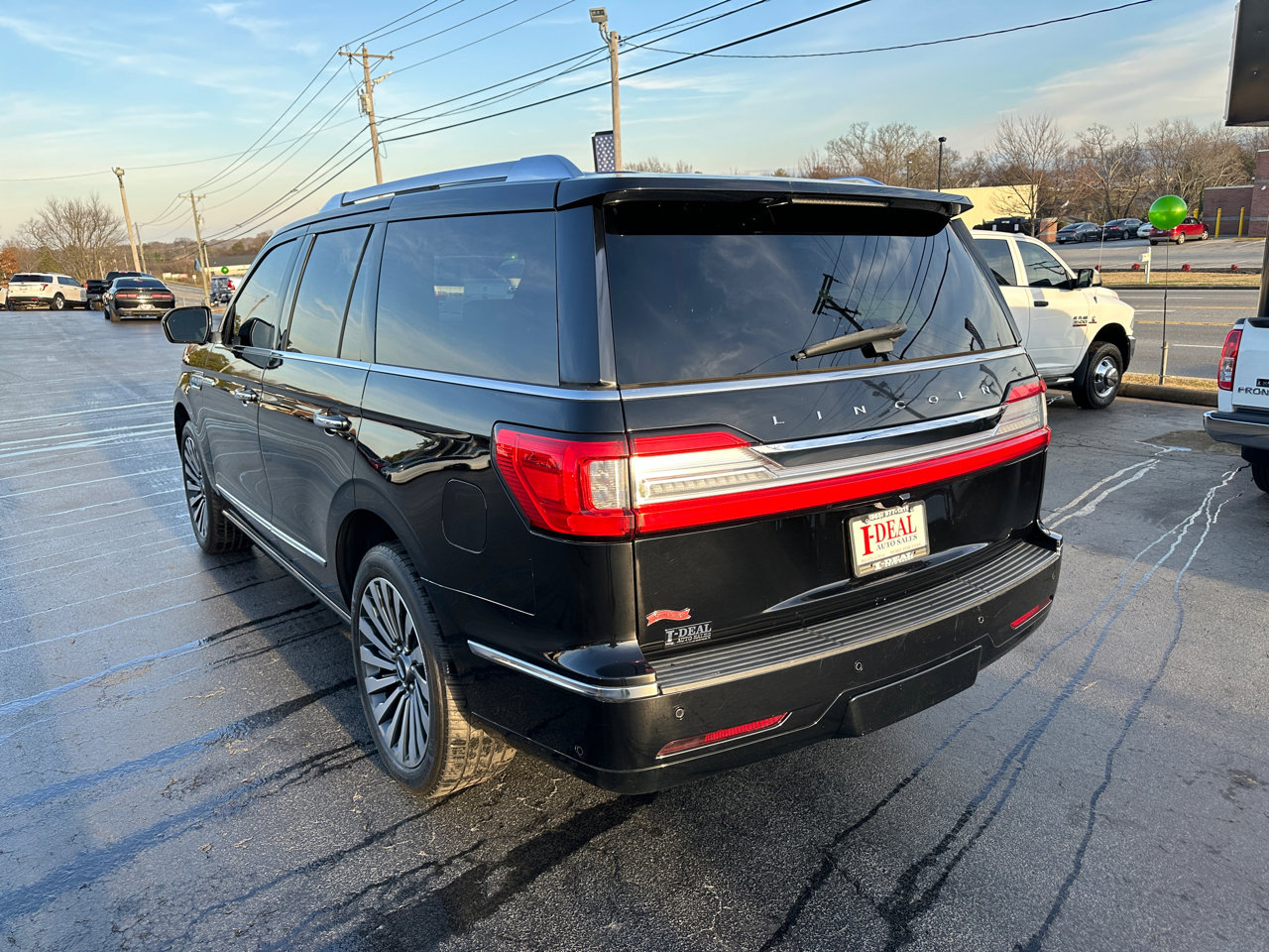Used 2018 Lincoln Navigator Reserve w/ Technology Package image 2