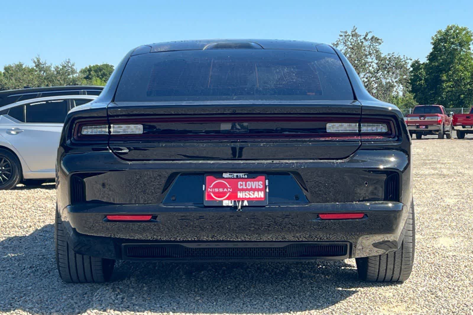 Used 2024 Dodge Charger Daytona R/T w/ Plus Group AWD/4WD image 8