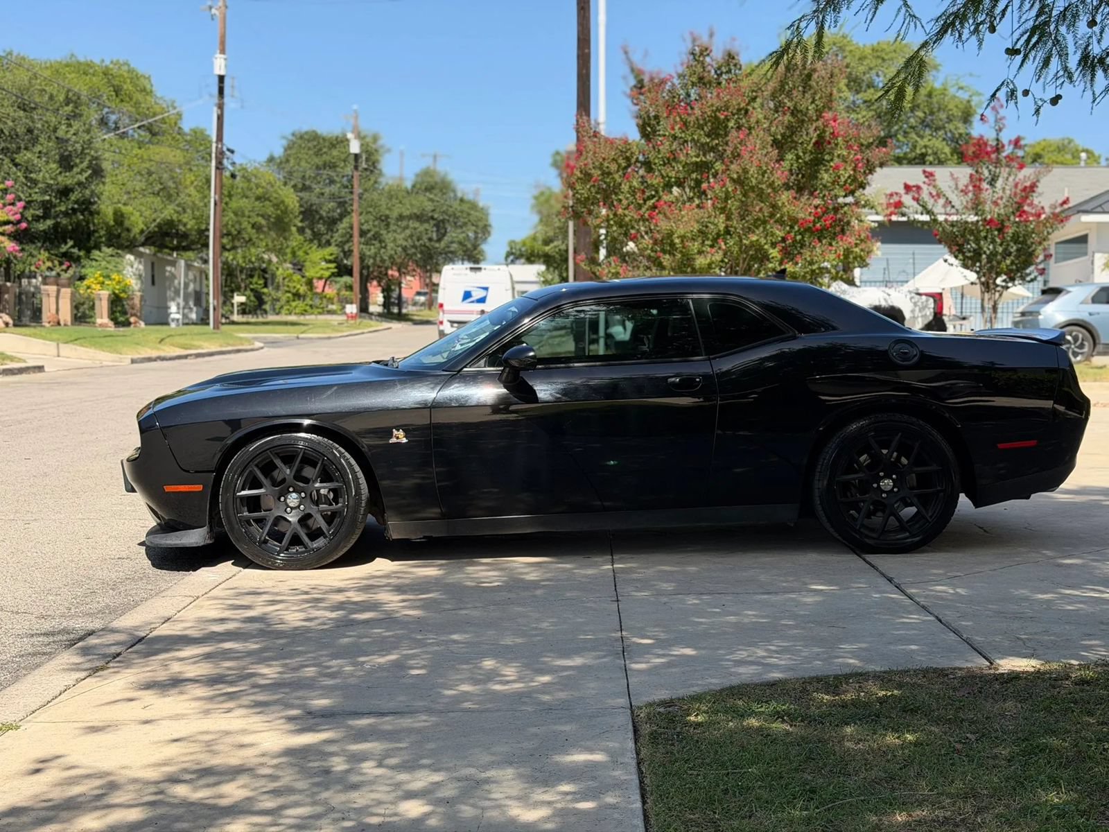 Used 2015 Dodge Challenger R/T Scat Pack w/ Leather Interior Group RWD image 8
