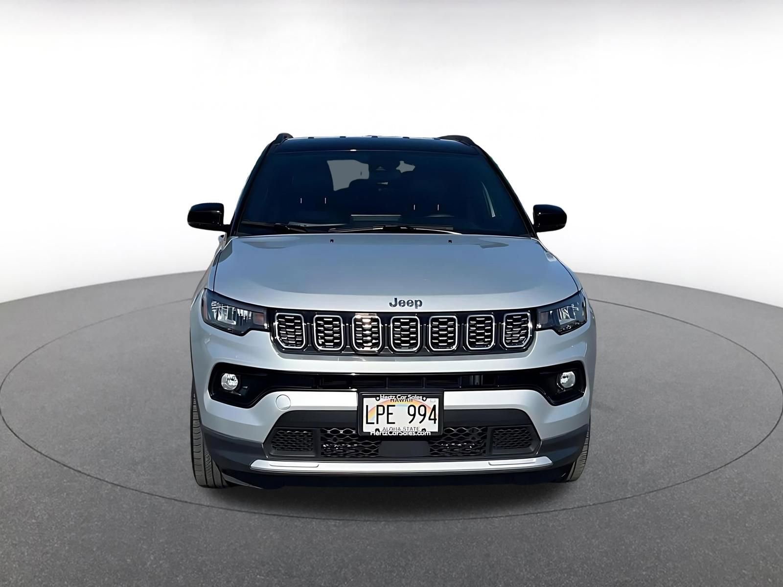 Used 2025 Jeep Compass Limited image 3