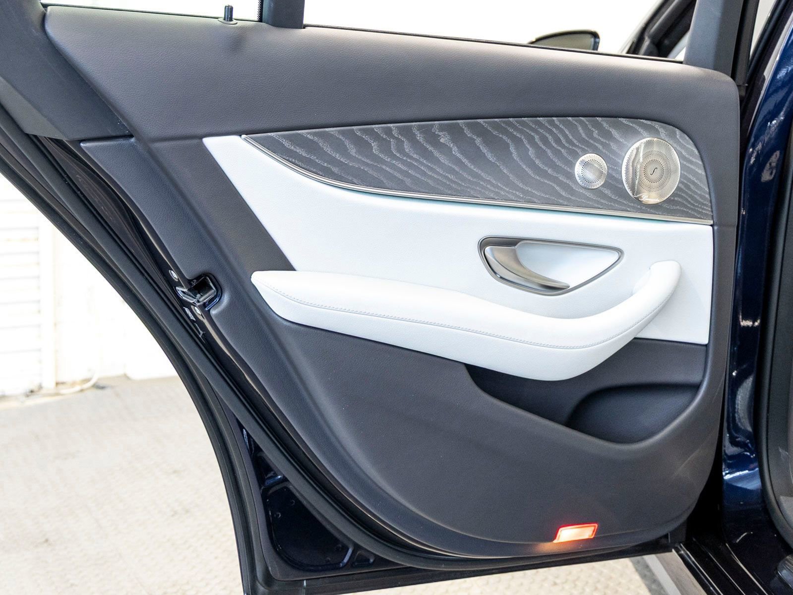 Used 2023 Mercedes-Benz E 350 Sedan image 19