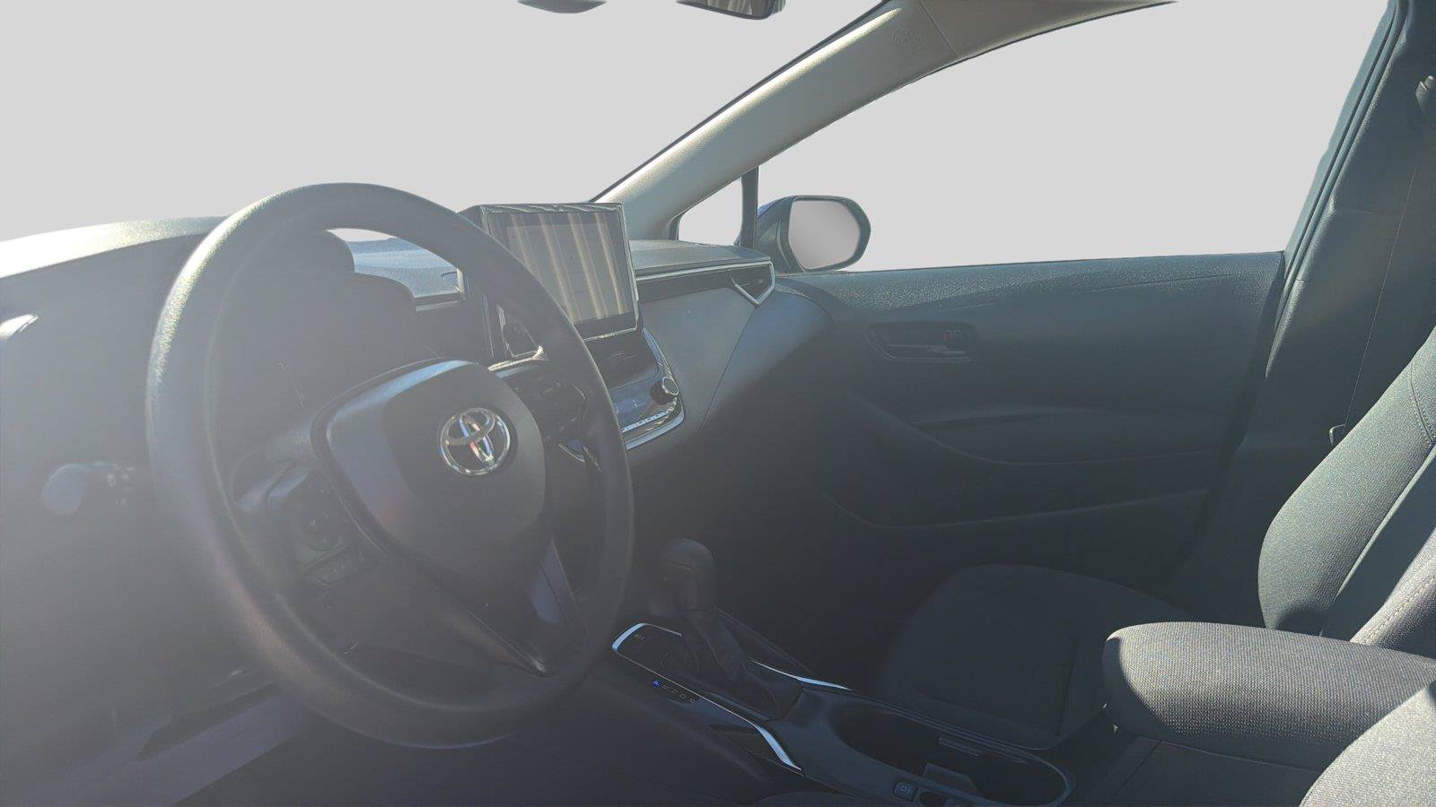 Used 2026 Toyota Corolla LE FWD image 16