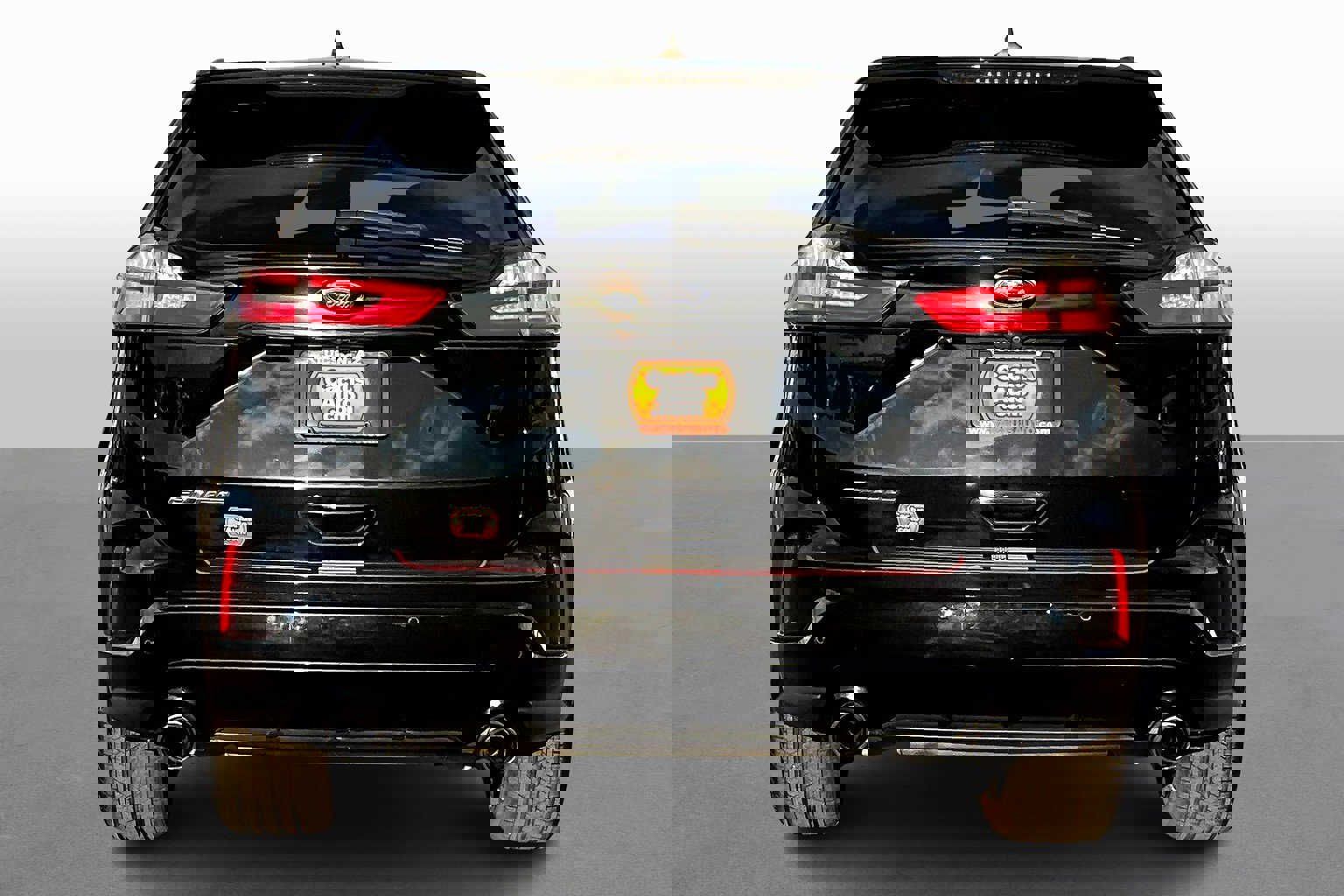 Used 2020 Ford Edge ST-Line FWD image 2