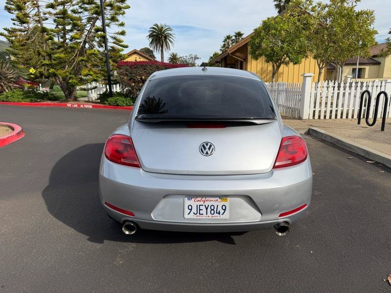 Used 2012 Volkswagen Beetle 2.0T FWD image 4