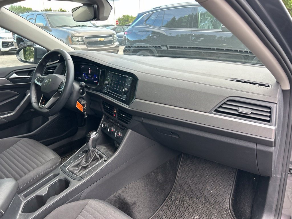 Certified 2024 Volkswagen Jetta S FWD image 40