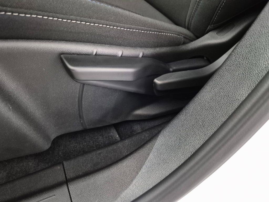 New 2026 Chevrolet Equinox EV LT image 15
