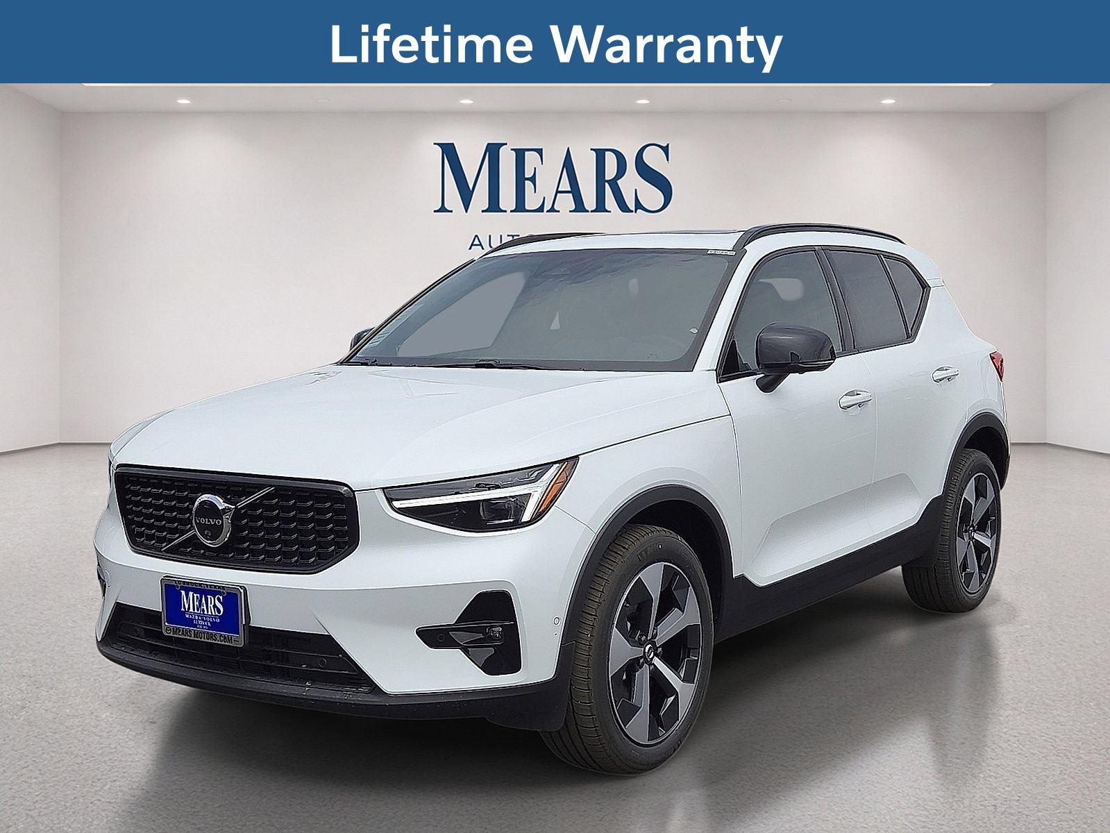 New 2026 Volvo XC40 B5 Plus w/ Protection Package Premier