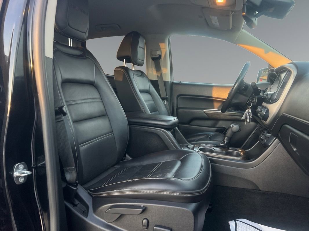 Used 2018 GMC Canyon Denali image 15