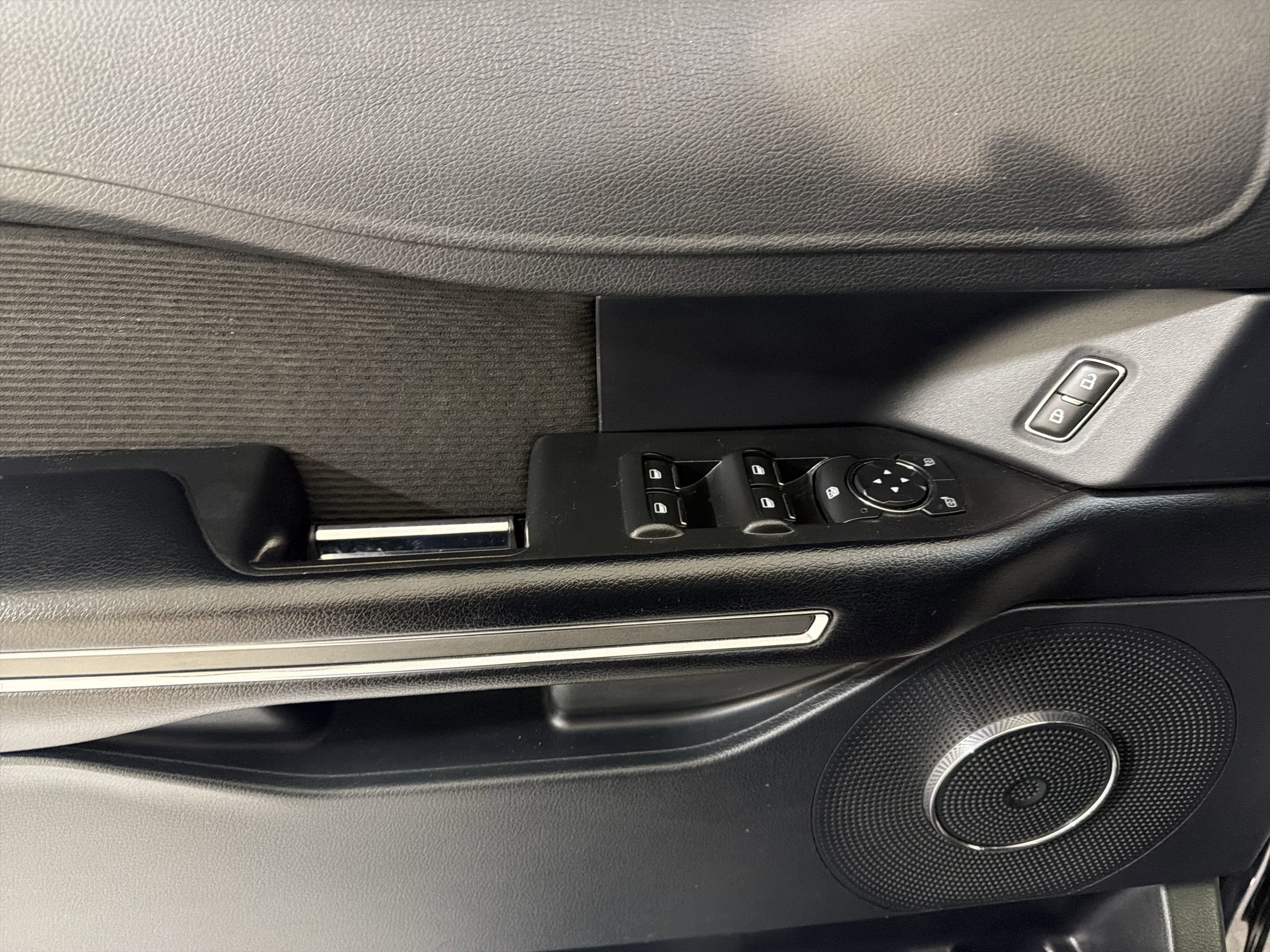 Used 2021 Ford Expedition XLT RWD image 12