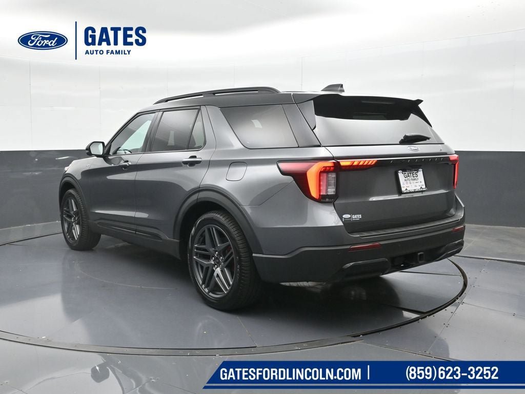 New 2025 Ford Explorer ST-Line w/ Premium Package image 8