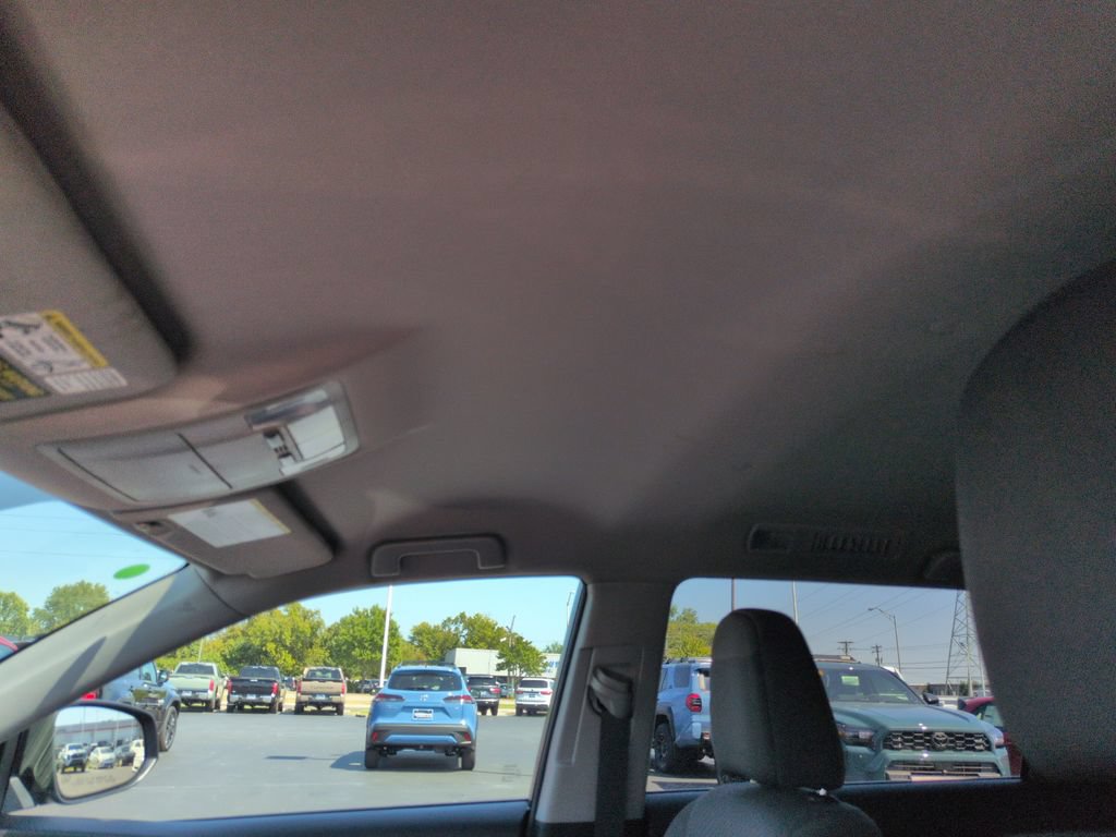 Used 2014 Toyota Highlander LE FWD image 22