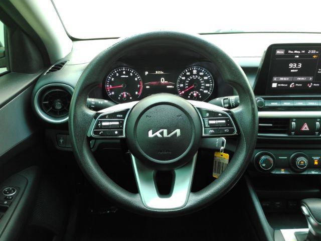 Used 2023 Kia Forte LXS FWD image 28