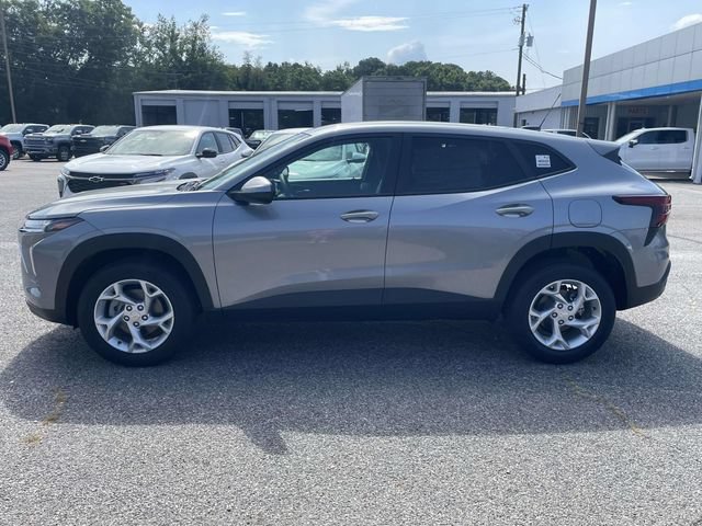 New 2026 Chevrolet Trax LS w/ LS Convenience Package FWD image 6