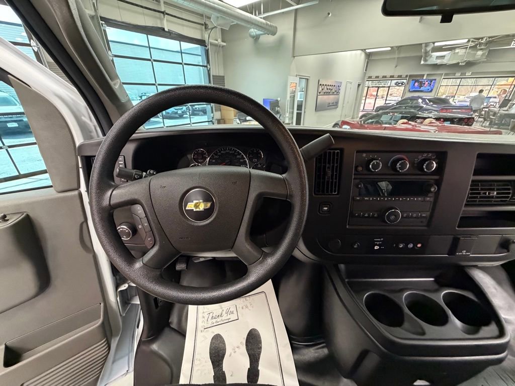 Used 2022 Chevrolet Express 2500 w/ Driver Convenience Package image 6