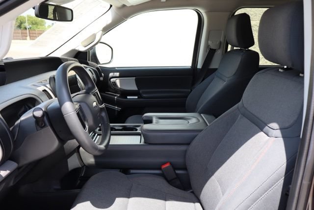 Used 2025 Ford Expedition Max Active AWD/4WD image 18