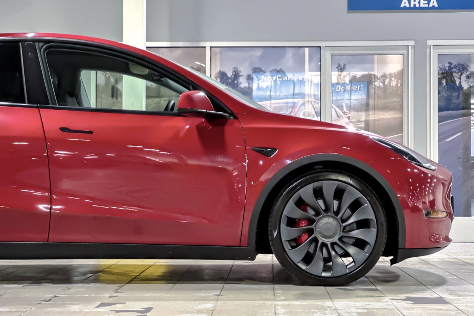 Used 2021 Tesla Model Y Performance image 34