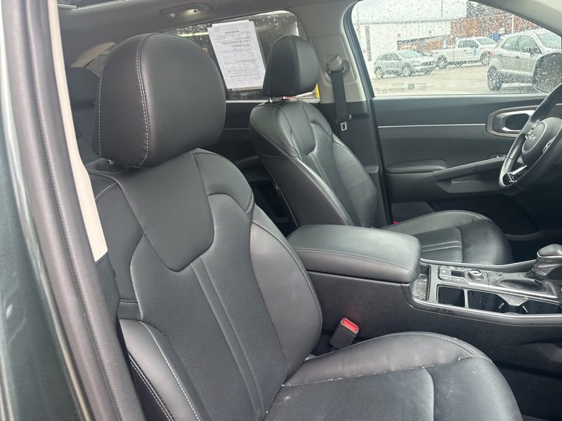 Used 2023 Kia Sorento X-Line EX image 10