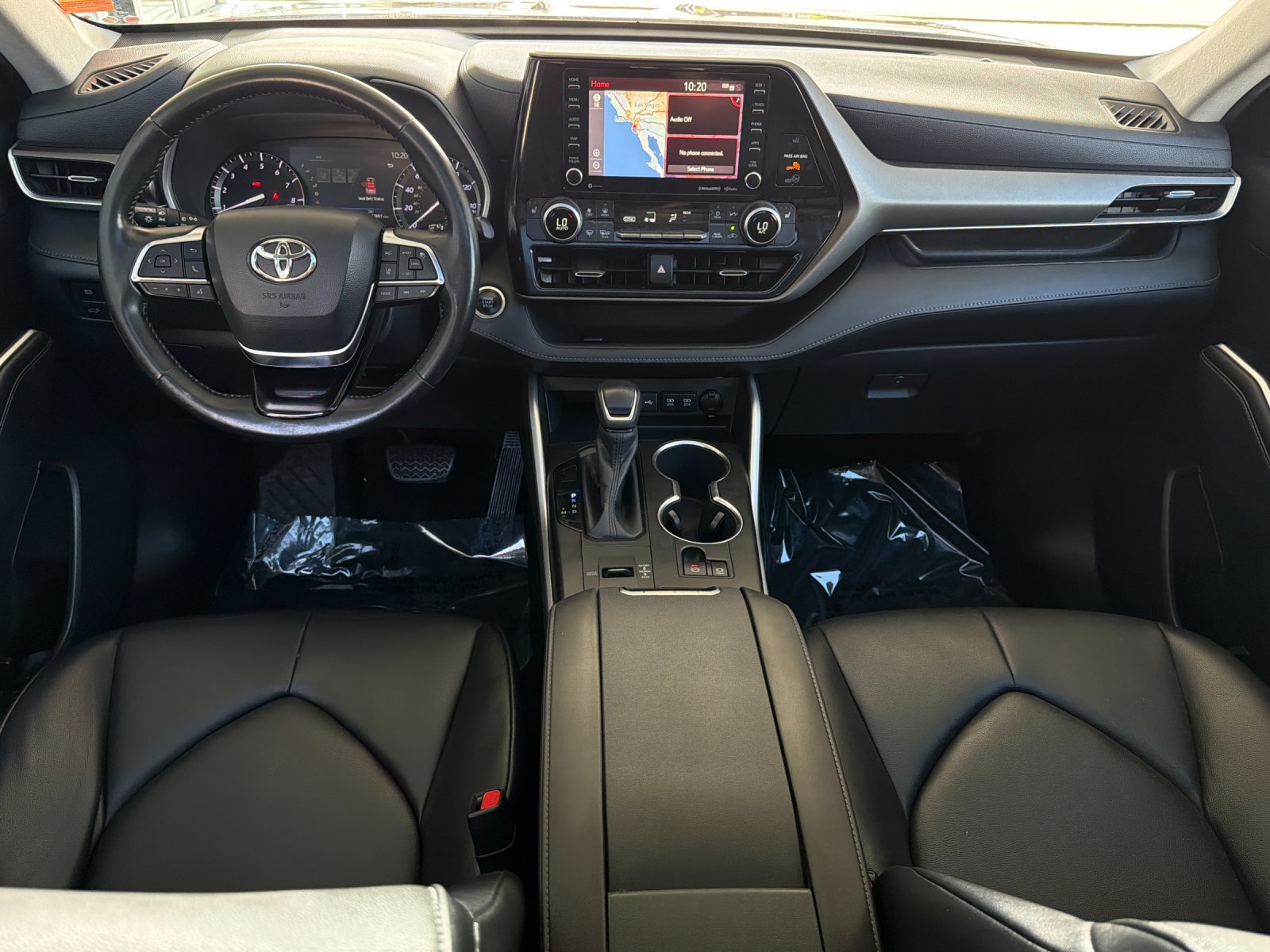 Used 2020 Toyota Highlander XLE FWD image 12