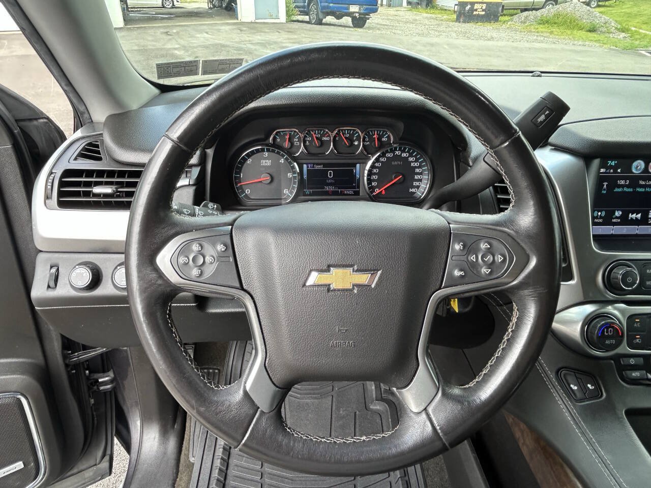 Used 2018 Chevrolet Suburban LT AWD/4WD image 13