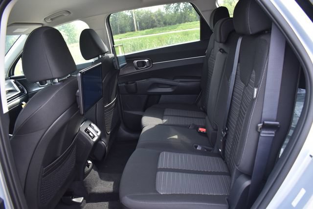 New 2026 Kia Sorento LX FWD image 18