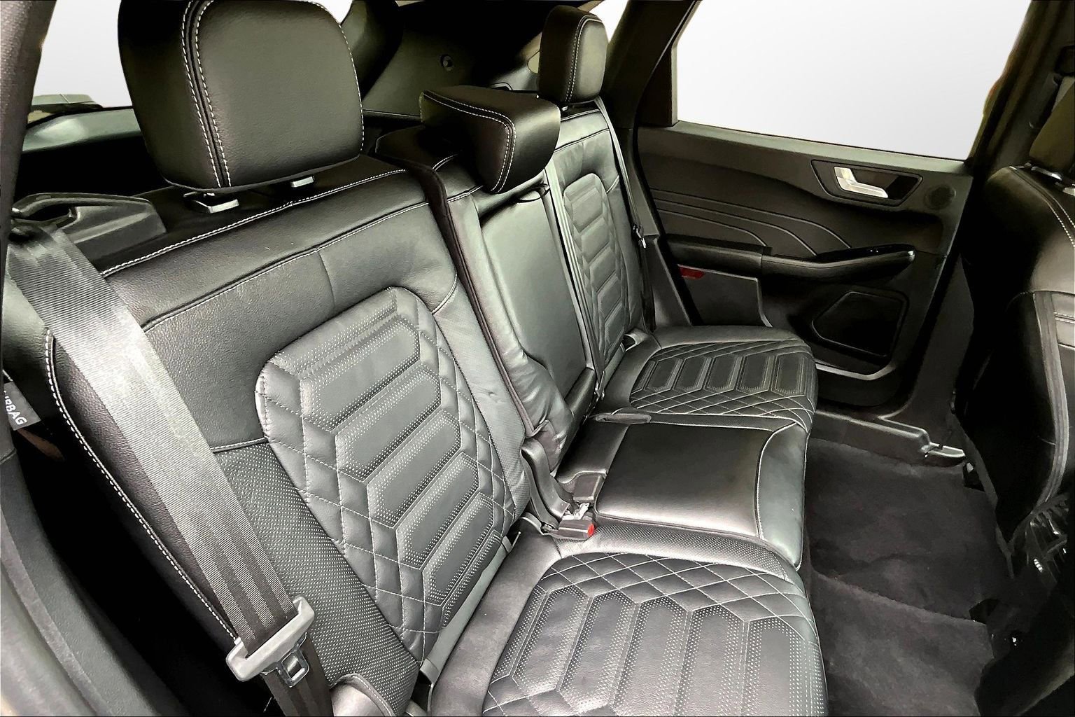 Used 2023 Ford Escape SE w/ PHEV Premium Package image 17