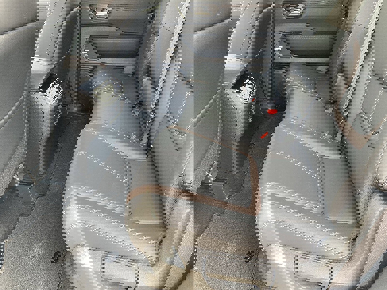 New 2026 Nissan Armada SL image 18