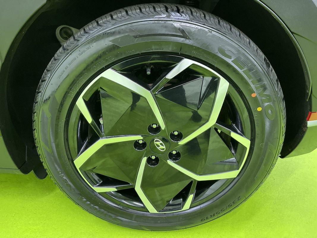 Used 2022 Hyundai Ioniq 5 SE w/ Cargo Package image 14