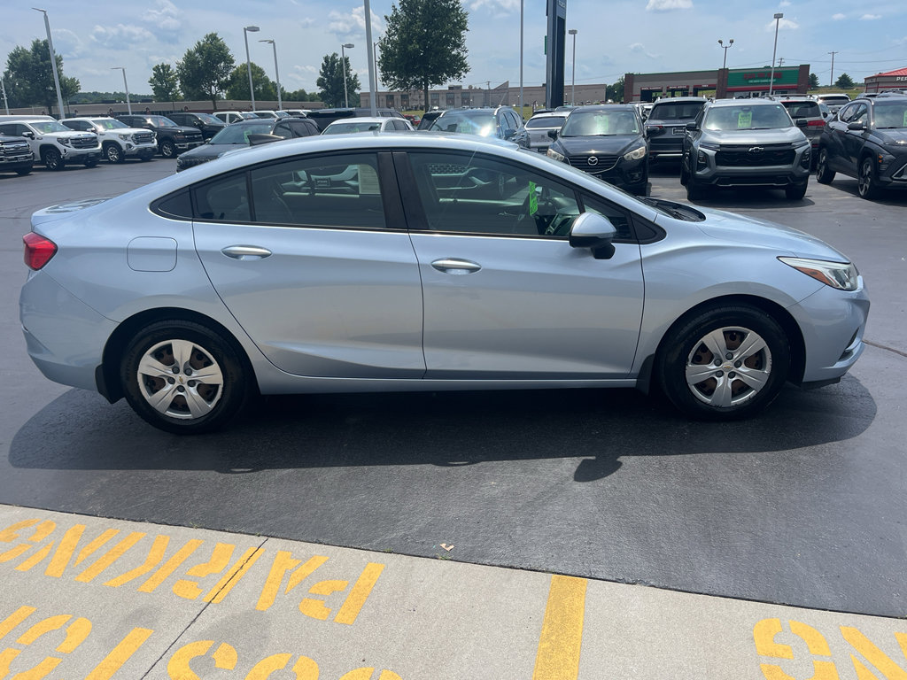 Used 2018 Chevrolet Cruze LS FWD image 6
