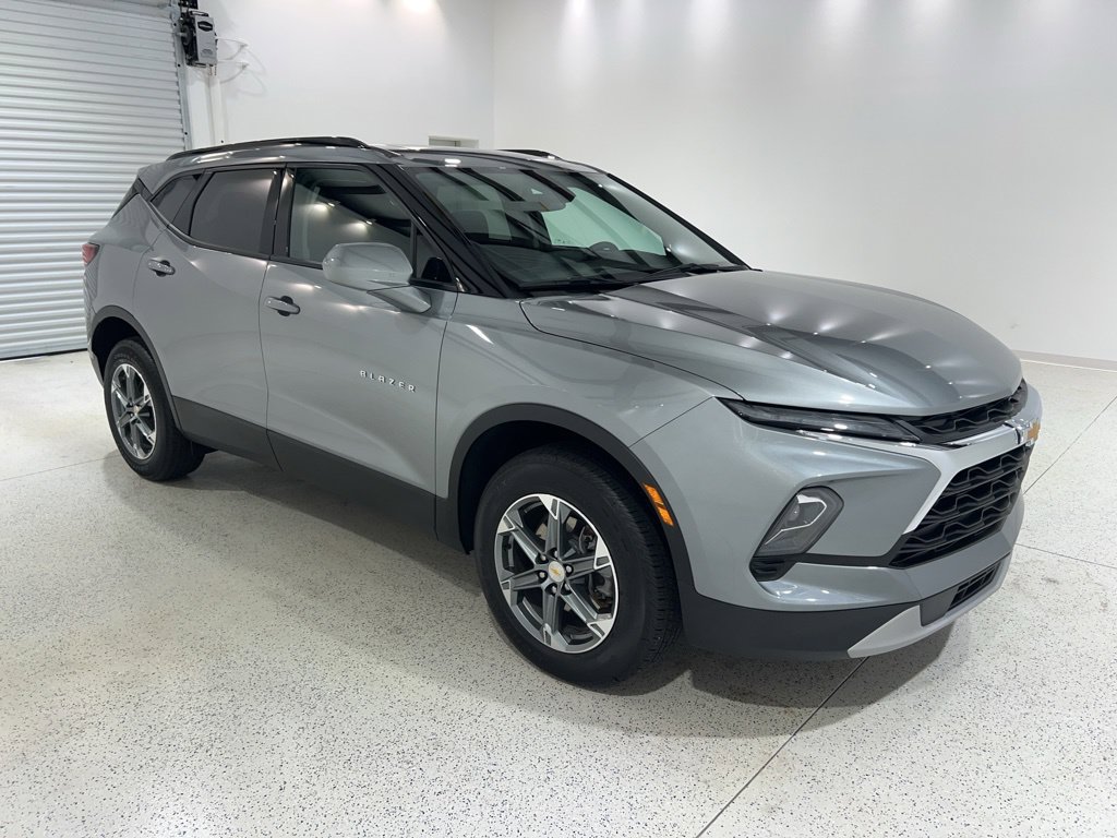 Used 2024 Chevrolet Blazer LT w/ Convenience Package FWD image 1