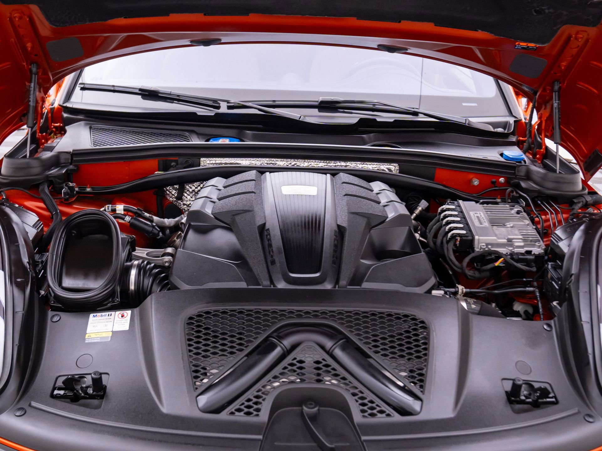 Certified 2022 Porsche Macan GTS image 24