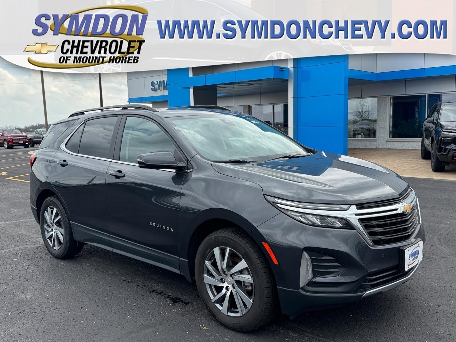 Used 2023 Chevrolet Equinox LT AWD/4WD image 1