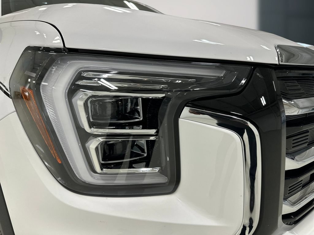 Used 2027 GMC Terrain Elevation w/ Elevation Premium Package FWD image 11