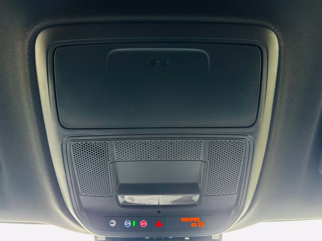Used 2025 Chevrolet Traverse Z71 w/ Enhanced Driving Package AWD/4WD image 49