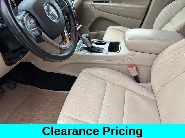 Used 2022 Jeep Grand Cherokee Laredo E w/ Security & Convenience Group AWD/4WD image 11