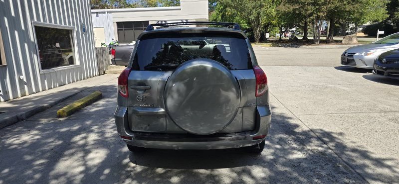 Used 2006 Toyota RAV4 Limited AWD/4WD image 4