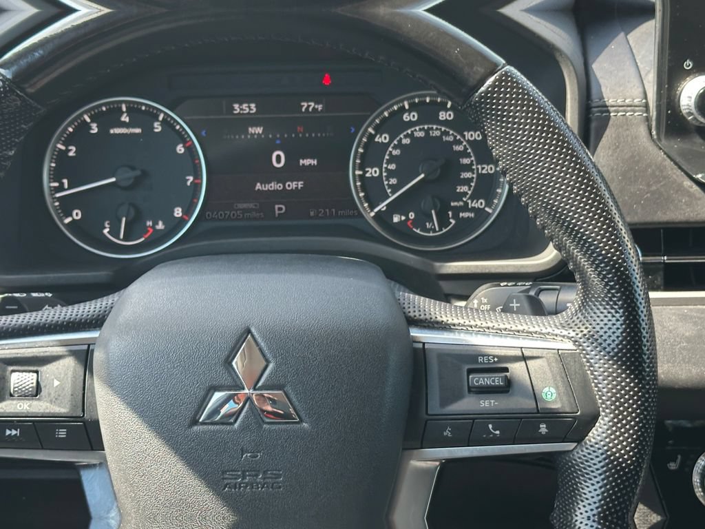 Used 2022 Mitsubishi Outlander SEL AWD/4WD image 16