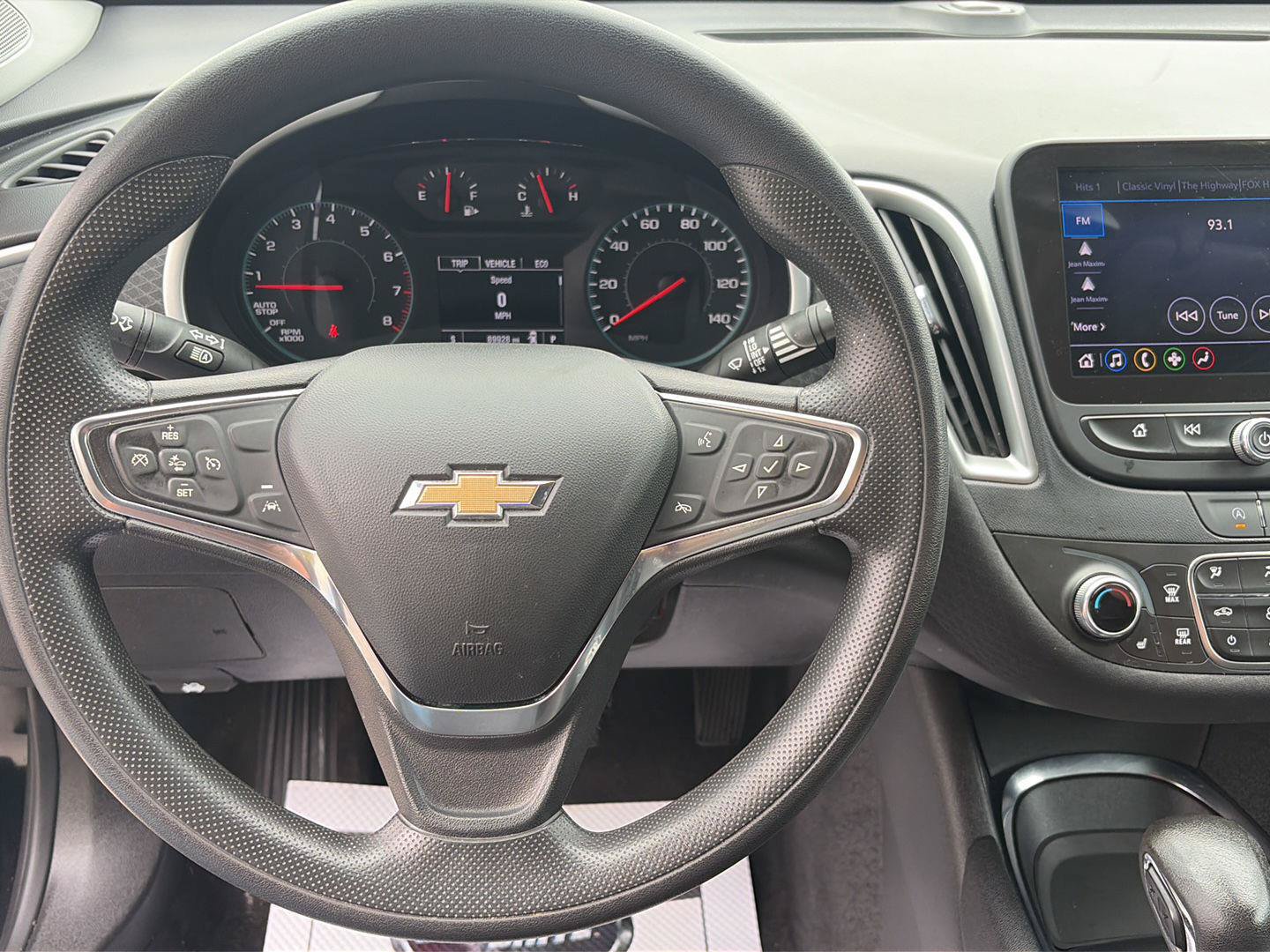 Used 2024 Chevrolet Malibu LT FWD image 16