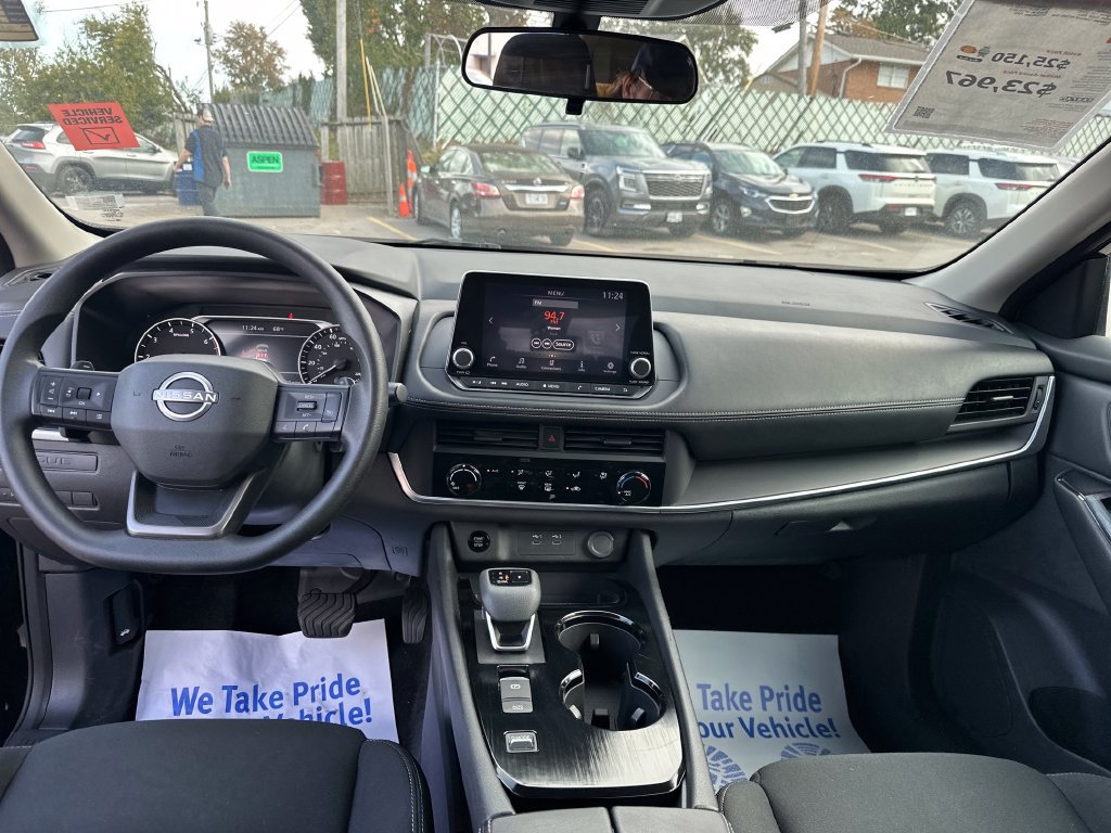 Certified 2025 Nissan Rogue S FWD image 15