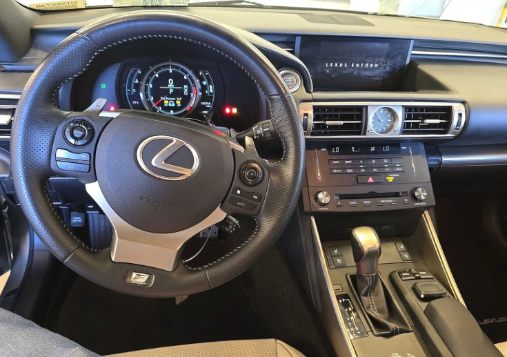 Used 2015 Lexus IS 350 w/ F-Sport Package RWD image 6