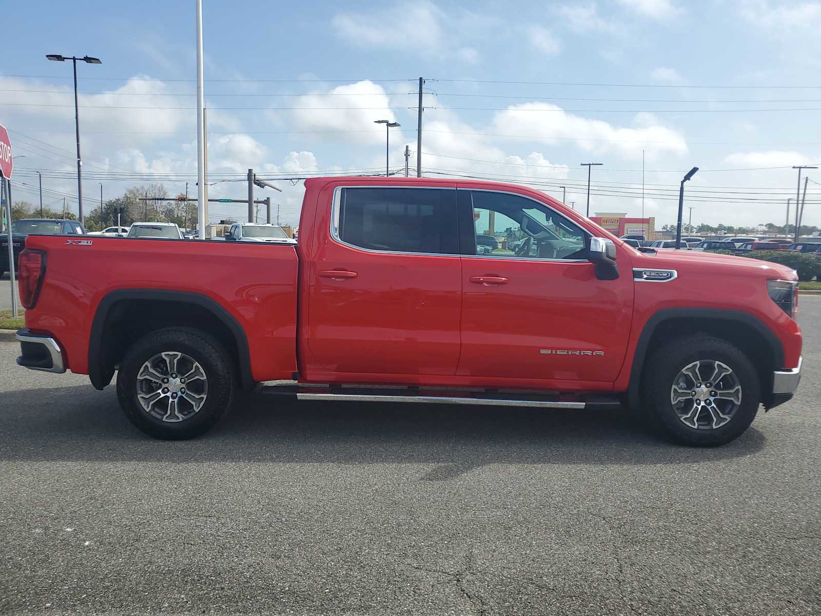 New 2026 GMC Sierra 1500 SLE w/ X31 Off-Road Package image 7