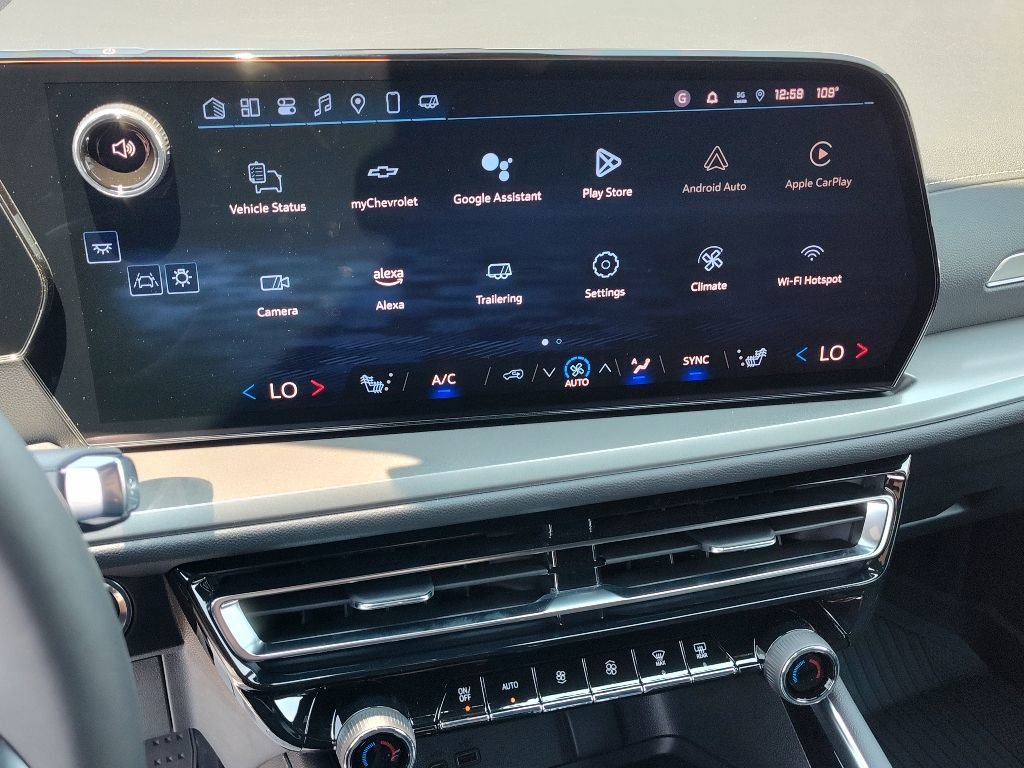 New 2025 Chevrolet Traverse LT w/ LPO, Floor Liner Package image 12