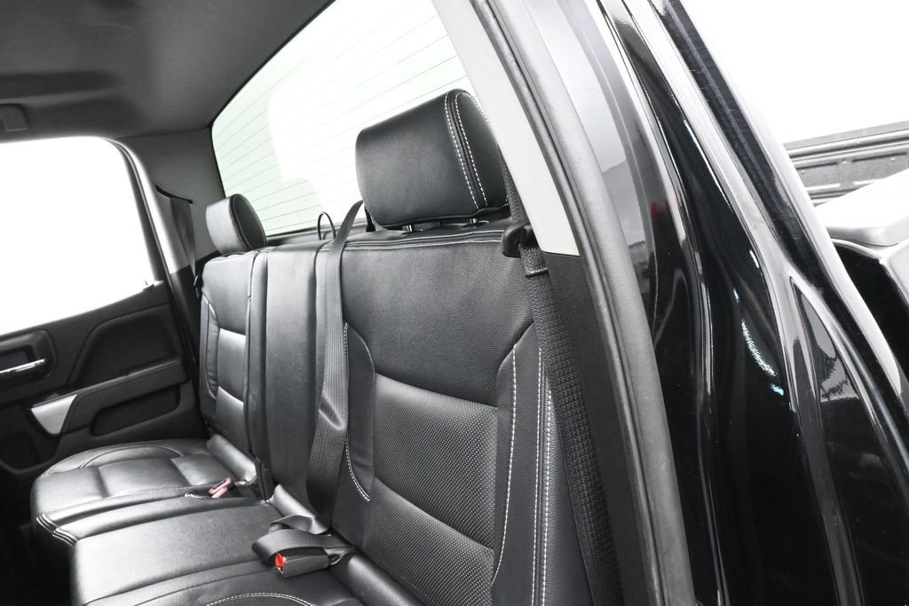 Used 2018 Chevrolet Silverado 1500 LT w/ All Star Edition AWD/4WD image 30
