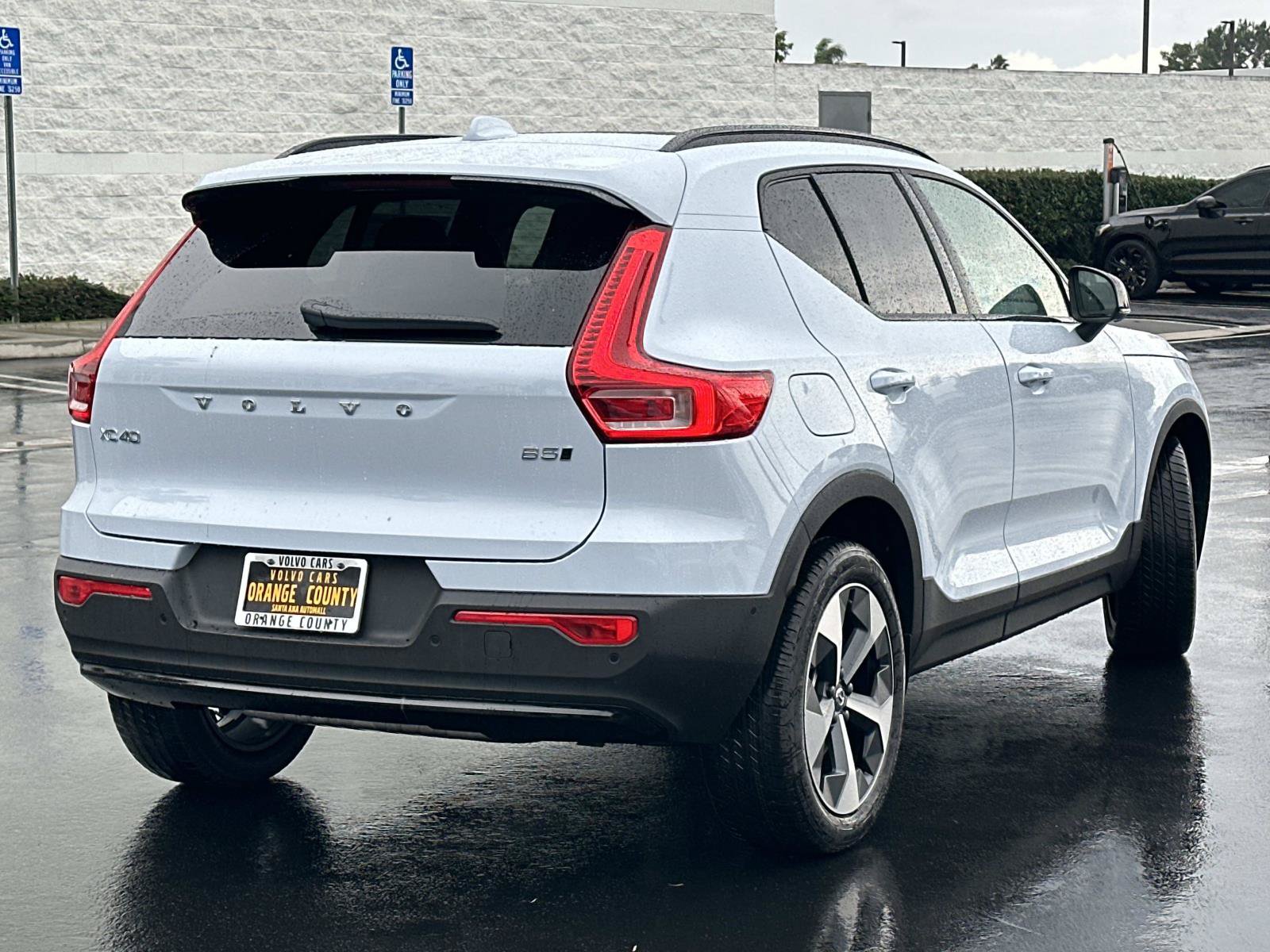 New 2026 Volvo XC40 B5 Plus w/ Protection Package Premier AWD/4WD image 4