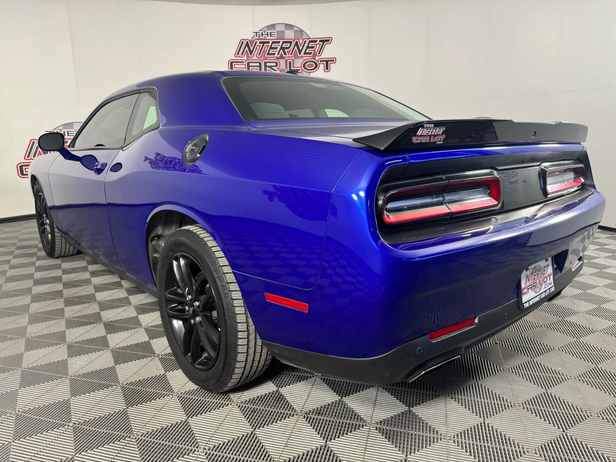 Used 2019 Dodge Challenger SXT w/ Driver Convenience Group image 26