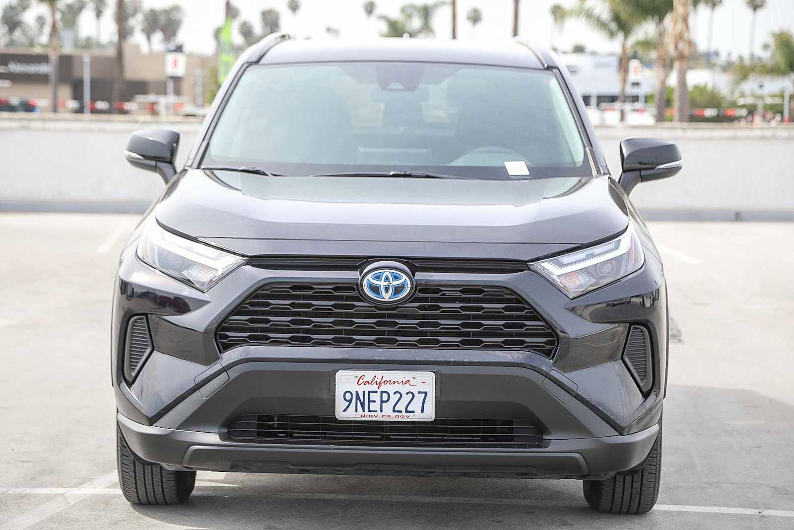 Certified 2024 Toyota RAV4 XLE image 4